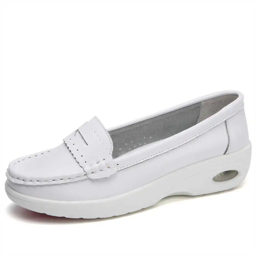 Thick Sole Slipon White Traine - Office Tech Guy のレビューと価格