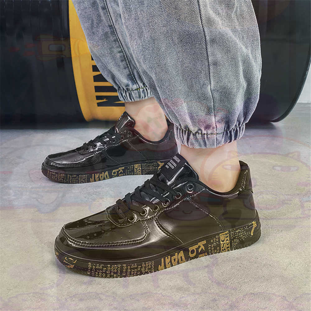 Round Foot Size 45 Sneakers Wh - Office Tech Guy のレビューと価格