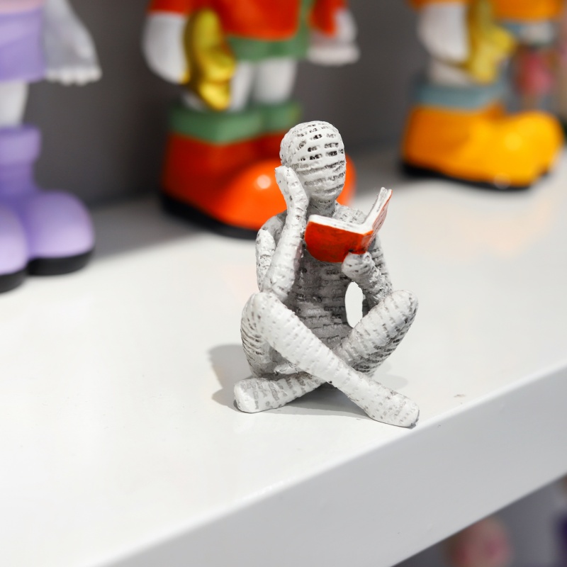 1Pc, Reading Paper Pulp Woman  - Office Desk Tech Accessories のレビューと価格